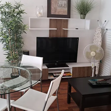 Cosy 33 M² Limite Lyon. Parking Privatif. *