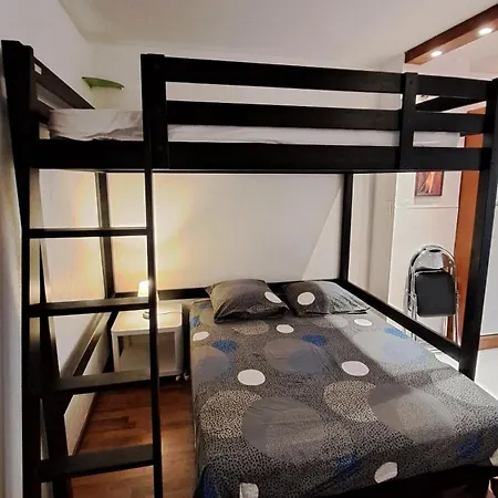 Cosy 33 M² Limite Lyon. Parking Privatif. Apartamento